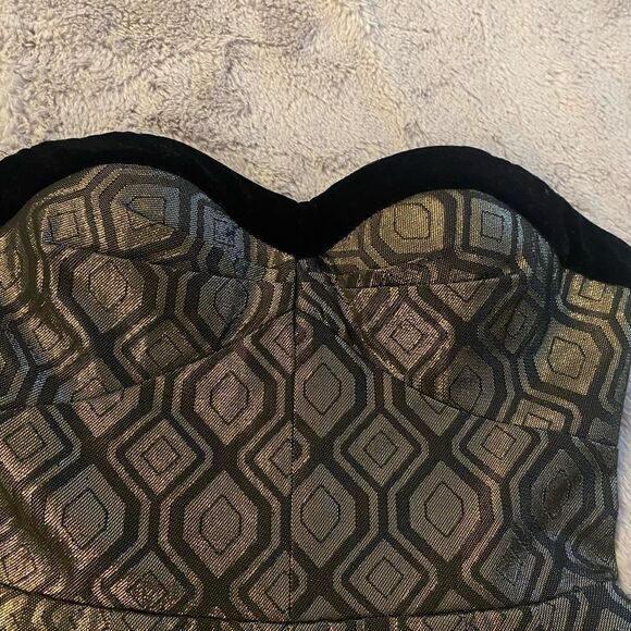 Bebe metallic romper, size 2 - Picture 2 of 10